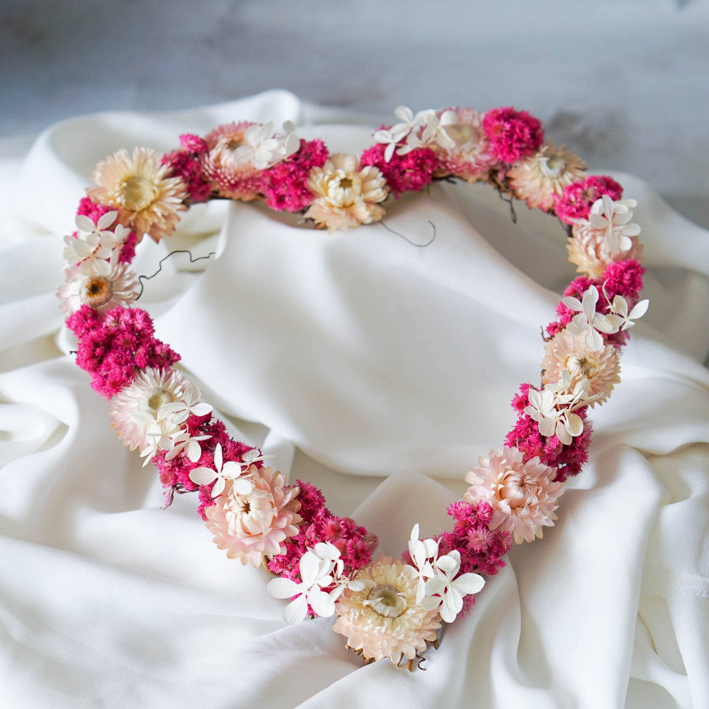 MADELEINE | Heart Wreath, Dried Flowers, Rustic Decoration