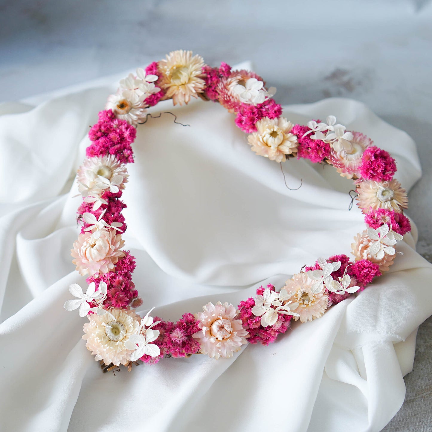 MADELEINE | Heart Wreath, Dried Flowers, Rustic Decoration
