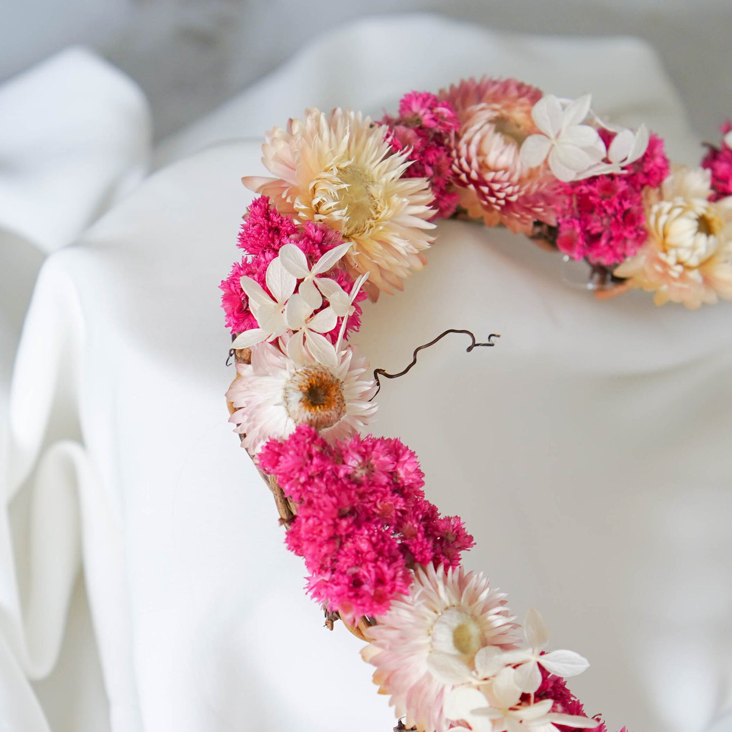 MADELEINE | Heart Wreath, Dried Flowers, Rustic Decoration