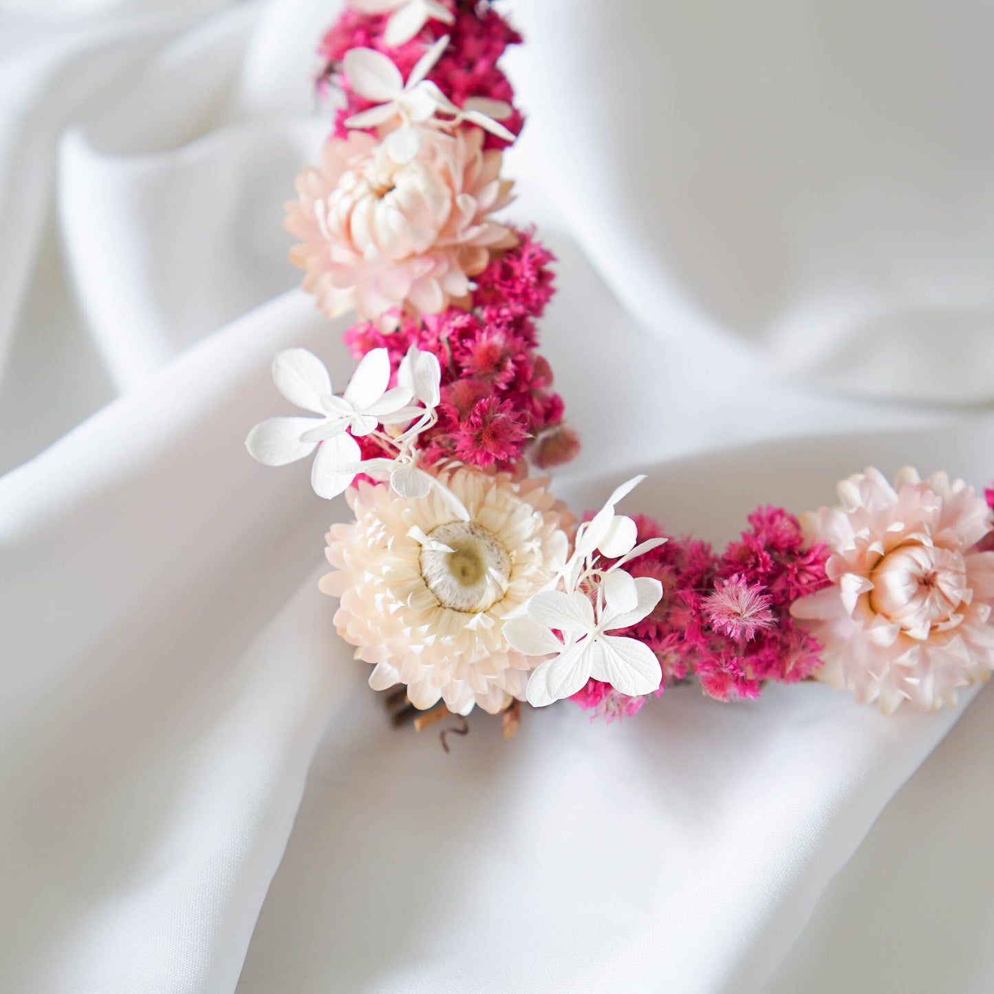 MADELEINE | Heart Wreath, Dried Flowers, Rustic Decoration
