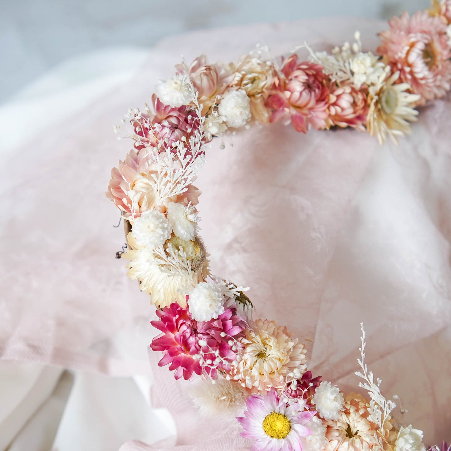 VALERIE | Heart Wreath, Dried Flowers, Rustic Decoration