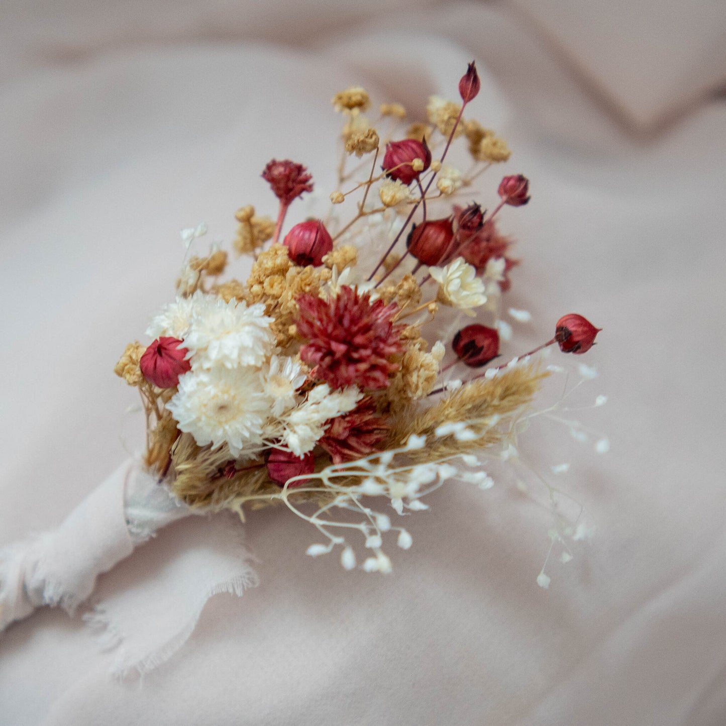 Wedding boutonniere for men | Dried flower buttonhole | Flower boutonniere pin