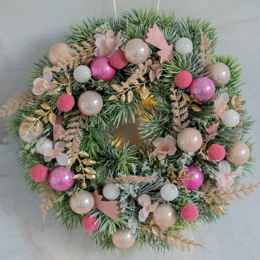 The Holiday Season | Beautiful Christmas Wreath