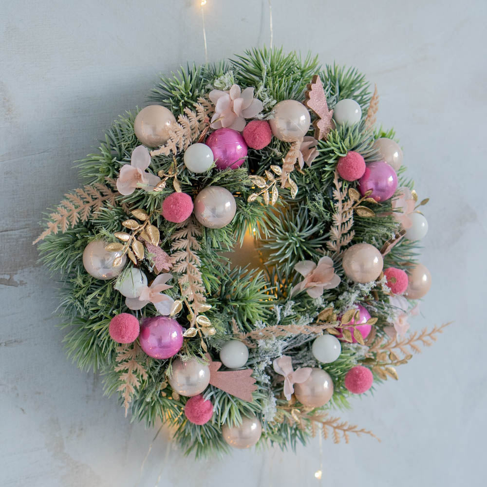 The Holiday Season | Beautiful Christmas Wreath