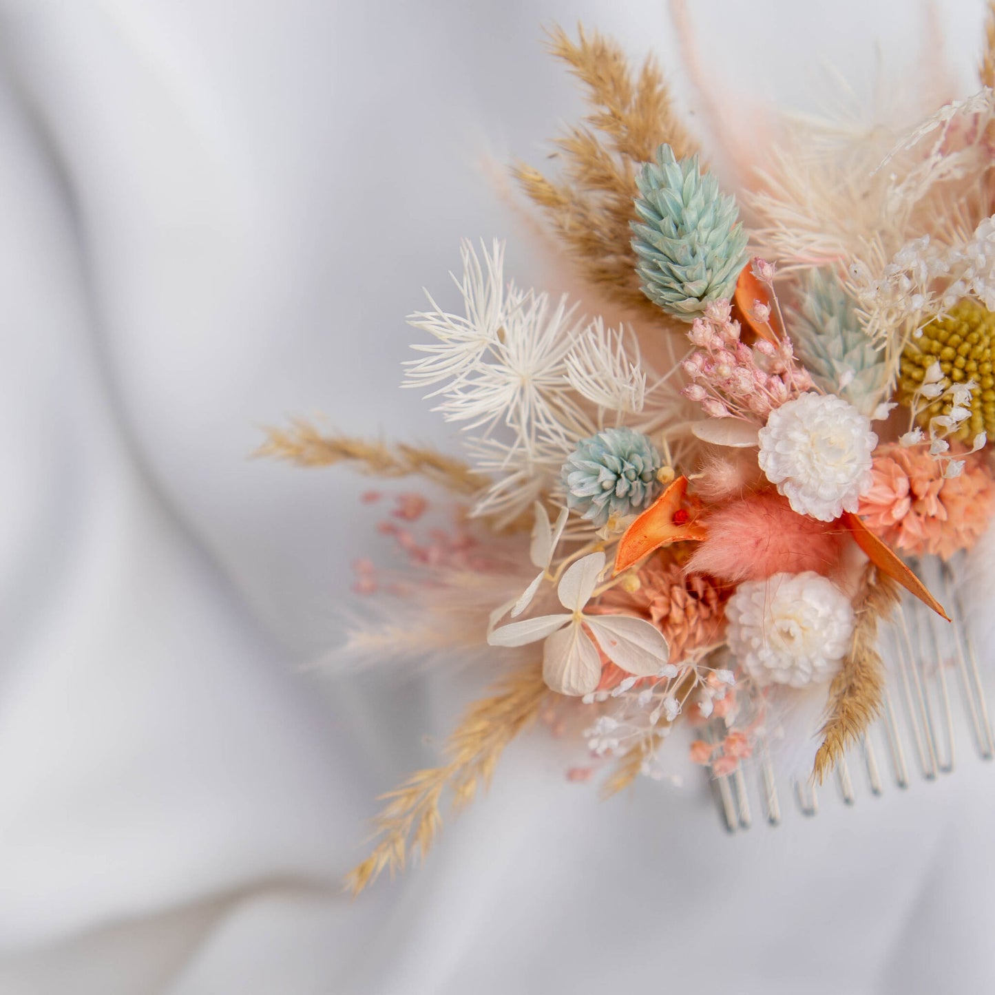 Dried Flower Head Comb, Bridal Floral Hair Decoration