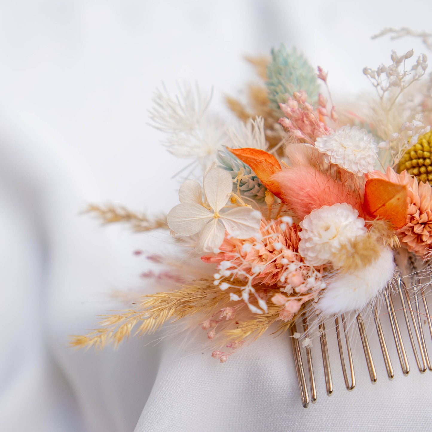 Dried Flower Head Comb, Bridal Floral Hair Decoration