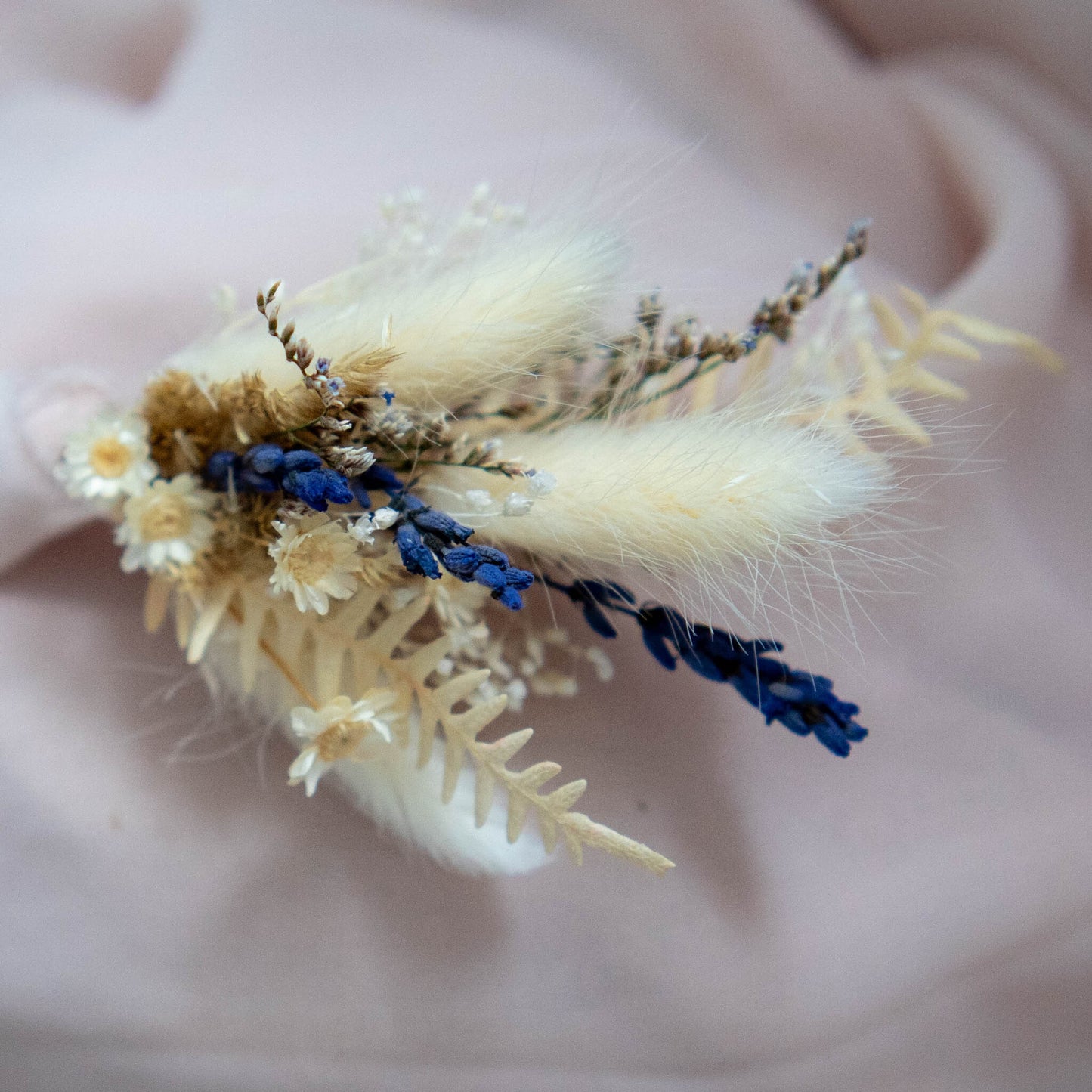 Wedding boutonniere for men | Dried flower buttonhole | Flower boutonniere pin