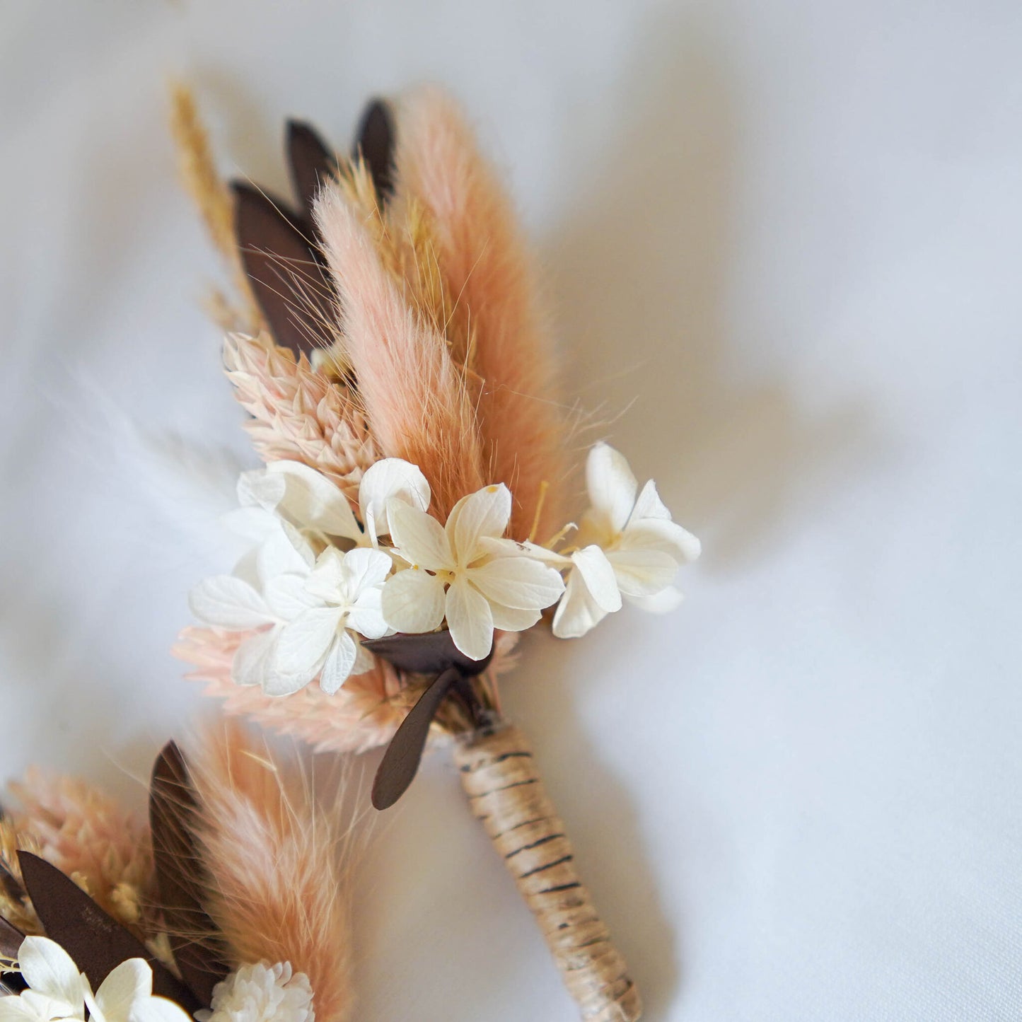 Wedding boutonniere for men | Dried flower buttonhole | Flower boutonniere pin