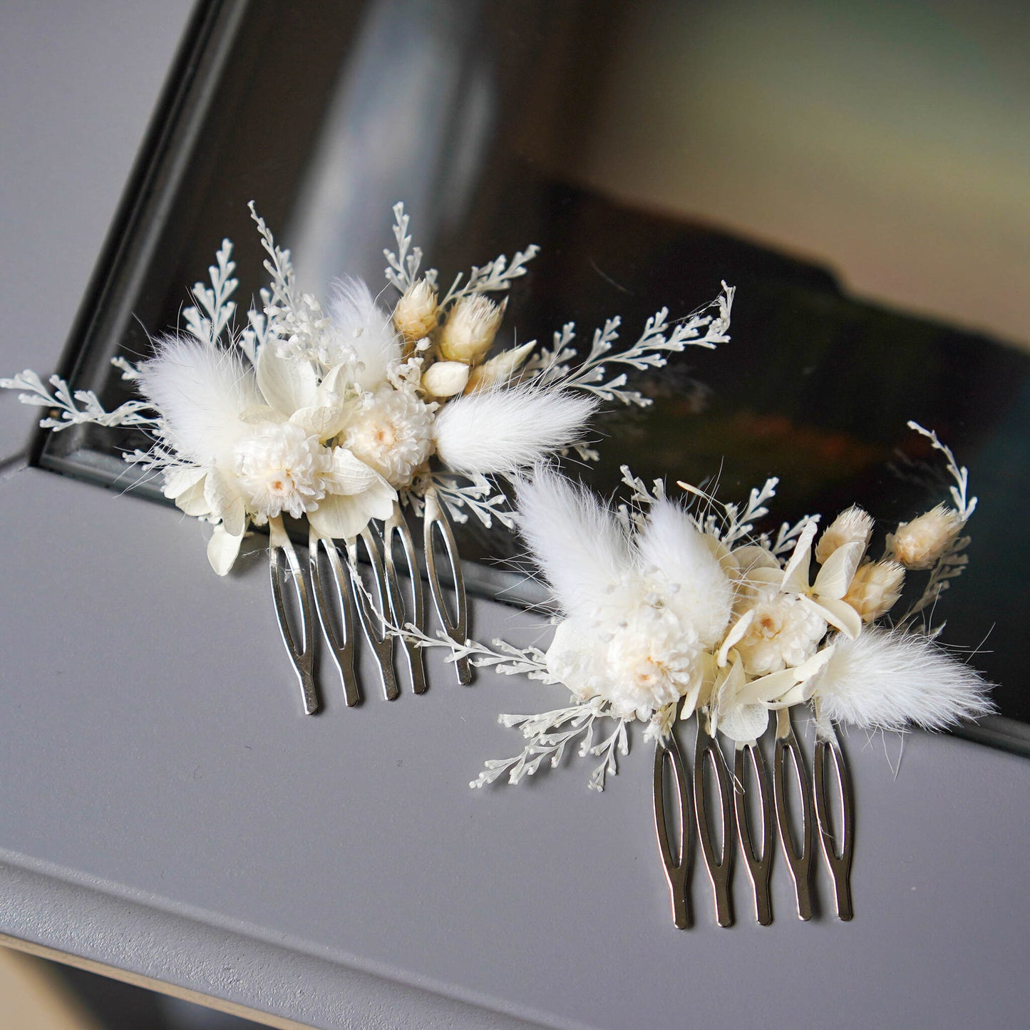 Wedding set | Dried Flower Buttonhole, 2 Mini Hair combs